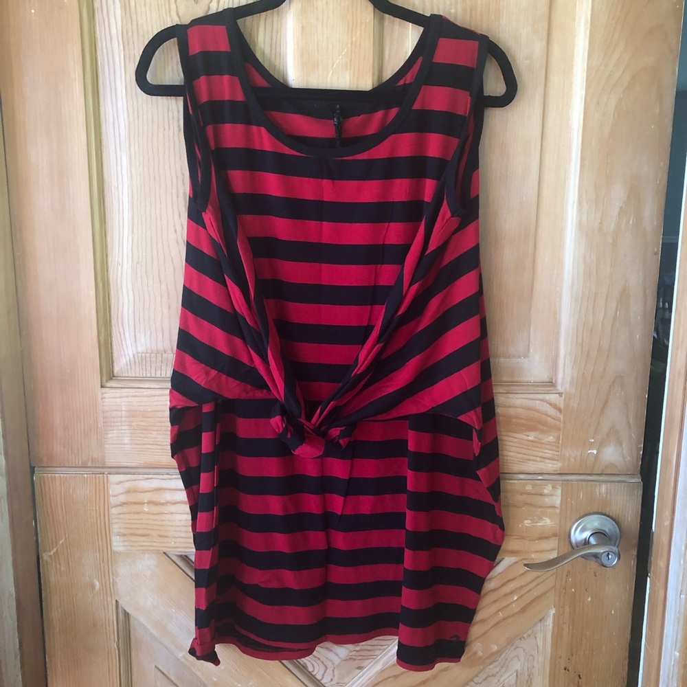 Black & Red Striped Seven7 Lux Cold Shoulder Top sz 22/24